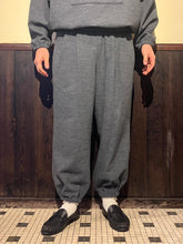 Load image into Gallery viewer, 462506 バランサーキュラーニット トラックパンツ