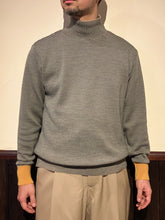 Load image into Gallery viewer, 412502 14ゲージウールスムース ボーダーハイネックセーター