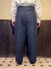 Load image into Gallery viewer, 462504 ワイドテーパード ワンウォッシュデニムパンツ