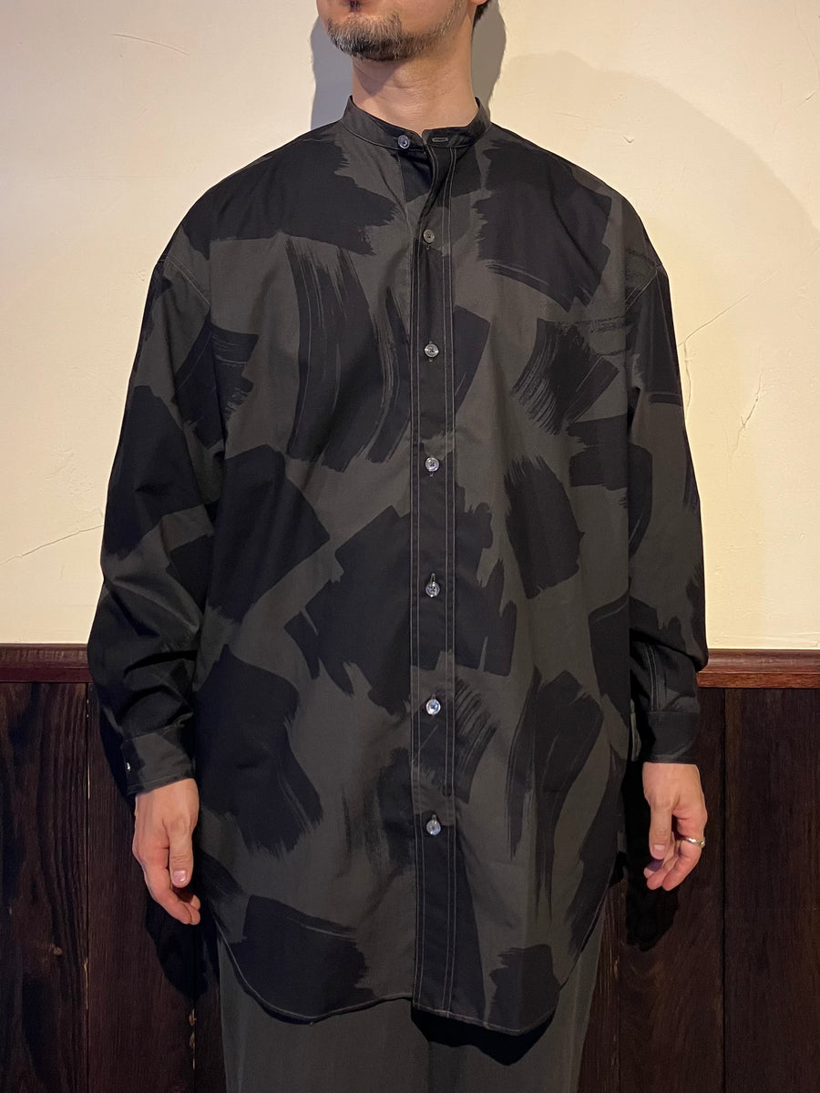 422523 スクエアブラッシュプリント バンドカラーシャツ – HAVERSACK