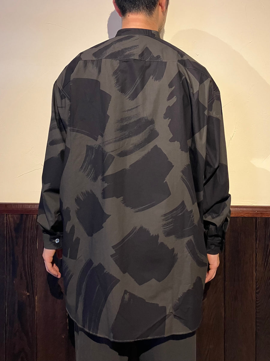 422523 スクエアブラッシュプリント バンドカラーシャツ – HAVERSACK