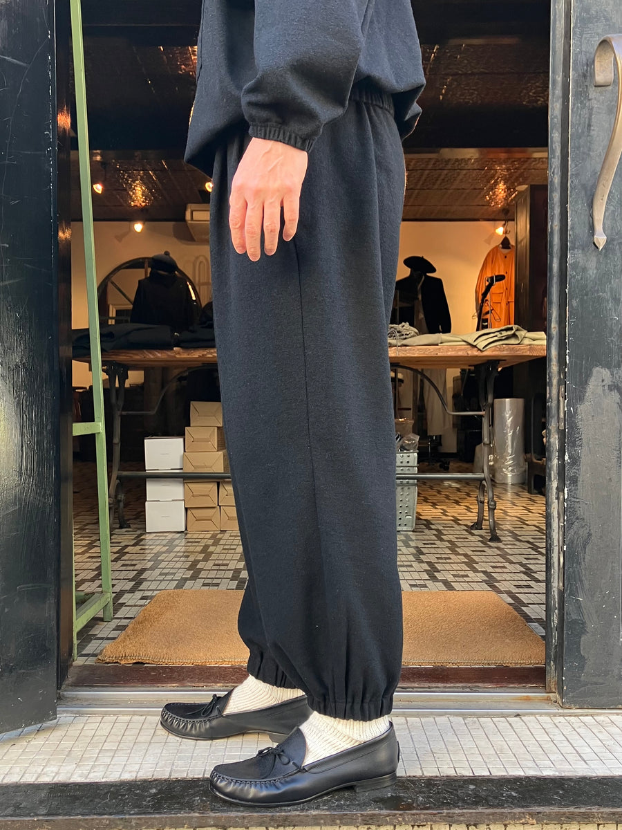 462506 バランサーキュラーニット トラックパンツ – HAVERSACK
