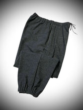 Load image into Gallery viewer, 462506 バランサーキュラーニット トラックパンツ
