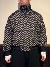 Load image into Gallery viewer, 472528 直営店別注 ビッグヘリンボーン ノーカラーブルゾン