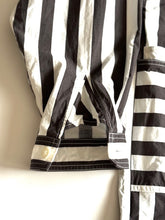 Load image into Gallery viewer, 422521 ボールドストライプ バンドカラーオーバーシャツ