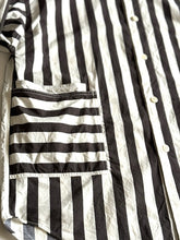 Load image into Gallery viewer, 422521 ボールドストライプ バンドカラーオーバーシャツ
