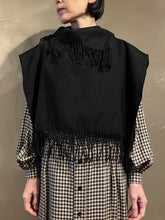 画像をギャラリービューアに読み込む, 382501  ウールビエラ　フリンジネックウォーマー
