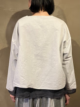 이미지를 갤러리 뷰어에 로드 , Woman's 622625 ラミーツイル リバーシブルプルオーバーシャツ

