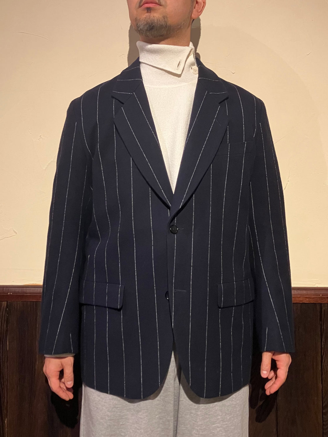 472525  ピンストライプ　シングルブレスト　2ボタンジャケット