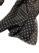 画像をギャラリービューアに読み込む, 482500　ドットプリント　大判ストール
