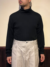 画像をギャラリービューアに読み込む, 412521  ウールフライス　タートルネックシャツ
