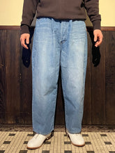 画像をギャラリービューアに読み込む, Woman's 462508  ワイドテーパード　ヴィンテージウォッシュ　デニムパンツ
