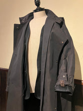將圖片載入圖庫檢視器 472532  高密度シャンブレー　スタンドカラーロングコート
