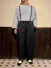 이미지를 갤러리 뷰어에 로드 , Women 862528  　塩縮サテン　オーバーパンツ
