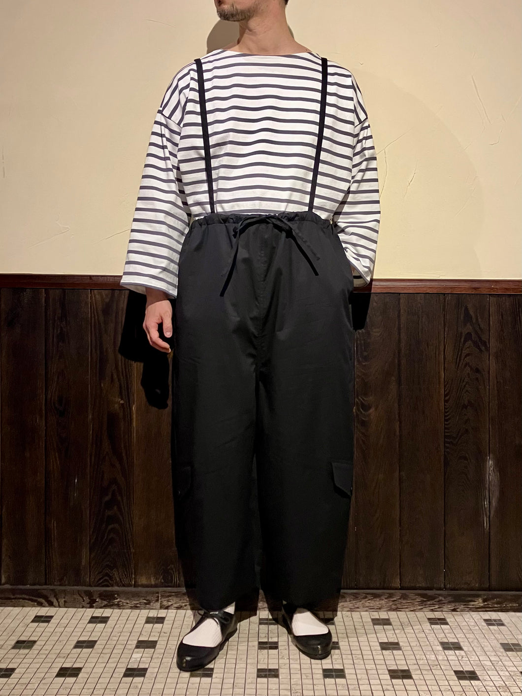 Women 862528  　塩縮サテン　オーバーパンツ