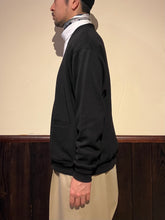 画像をギャラリービューアに読み込む, 422502  ウォッシャブルウール裏毛　Vネックシャツ
