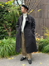 將圖片載入圖庫檢視器 472532  高密度シャンブレー　スタンドカラーロングコート
