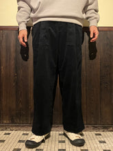 画像をギャラリービューアに読み込む, 462534  コーデュロイ　ユーティリティーパンツ
