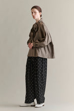 이미지를 갤러리 뷰어에 로드 , Women 622700 (シルクタッサーアスコットシャツ)
