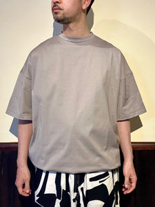 812527 オーバーサイズクルーネックTシャツ