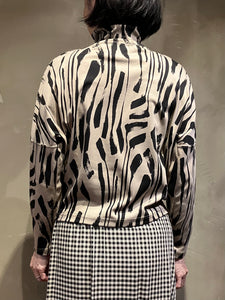 Women 312500 ブラッシュプリント ハイネックシャツ