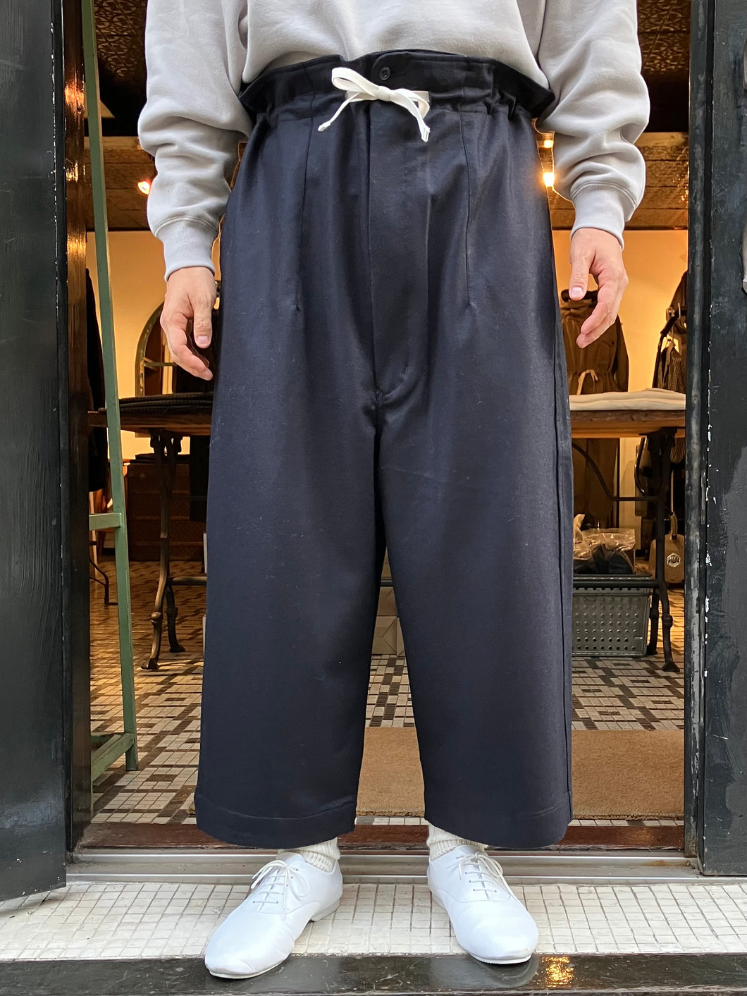 462531  バランサーニットクロップドワイドパンツ