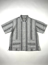 Load image into Gallery viewer, 822734 (撚杢リネンストライプ半袖シャツ)

