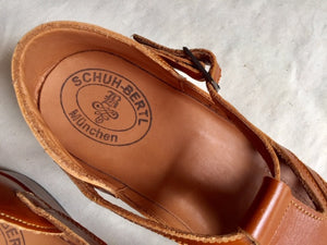 SCHUH BERTL SADAL CITY